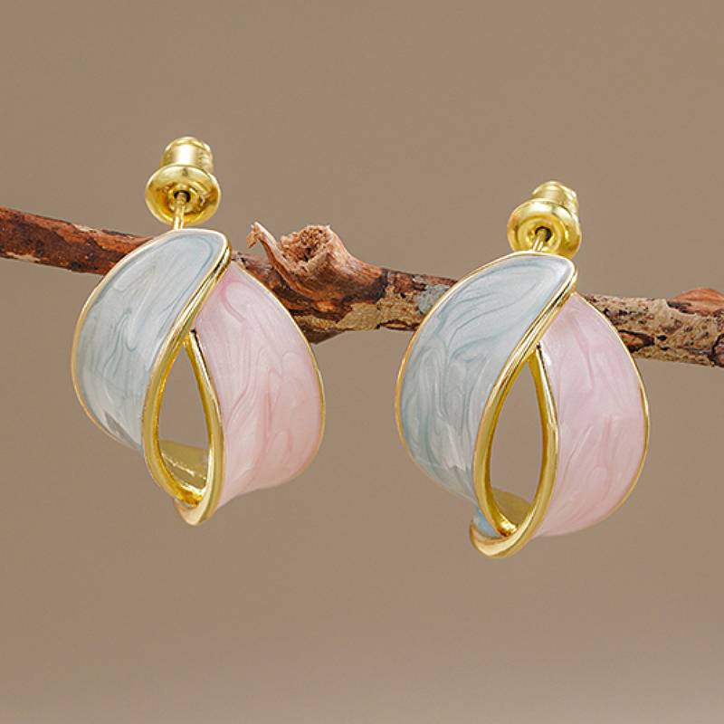 Huitan Wave Design Lady Stud Earrings Fresh Style with Pink/Mint Green Enamel Aesthetic Party Accessories Wedding Trendy Zircon
Huitan Wave Design Lady Stud Earrings Fresh Style with Pink/Mint Green Enamel Aesthetic Party Accessories Wedding Trendy Zircon