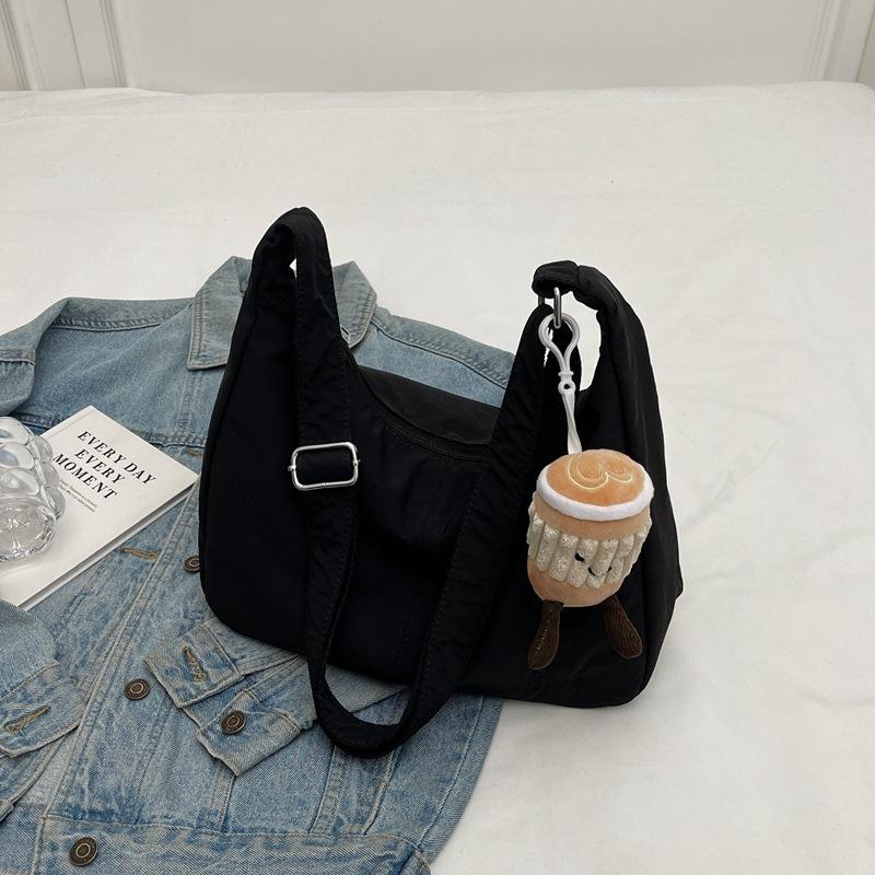 Simply-designed Female Shoulder Bag Refined Dumpling Bag Ins Style Casual Crossbody Bag Nyl Travel With Large Capacity чёрный
Simply-designed Female Shoulder Bag Refined Dumpling Bag Ins Style Casual Crossbody Bag Nyl Travel With Large Capacity чёрный