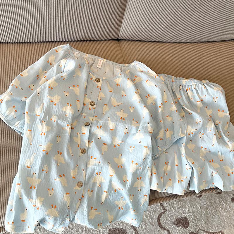 Full of cute goose pajamas women s summer round neck short-sleeved shorts set soft cute princess style loungewear can go out XXL
Full of cute goose pajamas women s summer round neck short-sleeved shorts set soft cute princess style loungewear can go out XXL