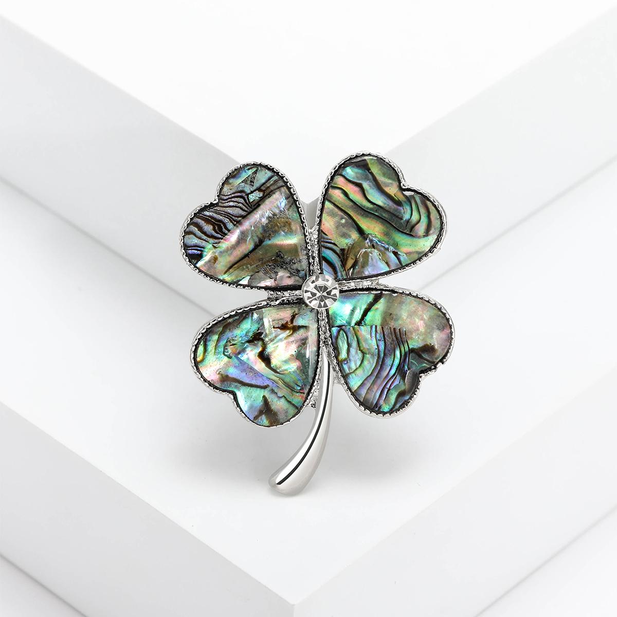 St. Patrick s Day Luxury Shell Four Leaf Clover Brooches for Women Plant Pins Keychain Event Party New Gifts Jewelry Accessories
St. Patrick s Day Luxury Shell Four Leaf Clover Brooches for Women Plant Pins Keychain Event Party New Gifts Jewelry Accessories