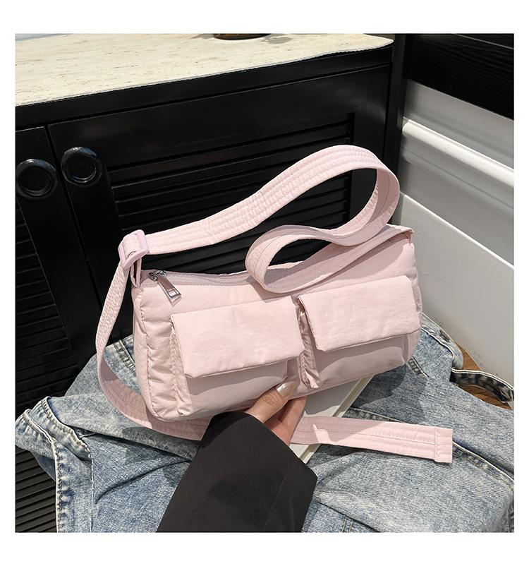 Casual Women s Nyl Pocket Shoulder Bags Solid Color Lightweight Crossbody Bag Wide Strap Travel Small Flap Messenger Bag рожевий
Casual Women s Nyl Pocket Shoulder Bags Solid Color Lightweight Crossbody Bag Wide Strap Travel Small Flap Messenger Bag рожевий