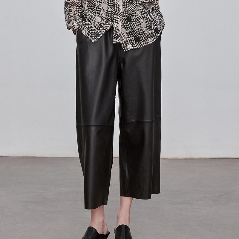 Брюки-шаровары из натуральной кожи, женские уличные брюки с высокой эластичной резинкой на талии, капри из 100% овчины, кожаные брюки, уличная одежда XL чёрный
Брюки-шаровары из натуральной кожи, женские уличные брюки с высокой эластичной резинкой на талии, капри из 100% овчины, кожаные брюки, уличная одежда XL чёрный
