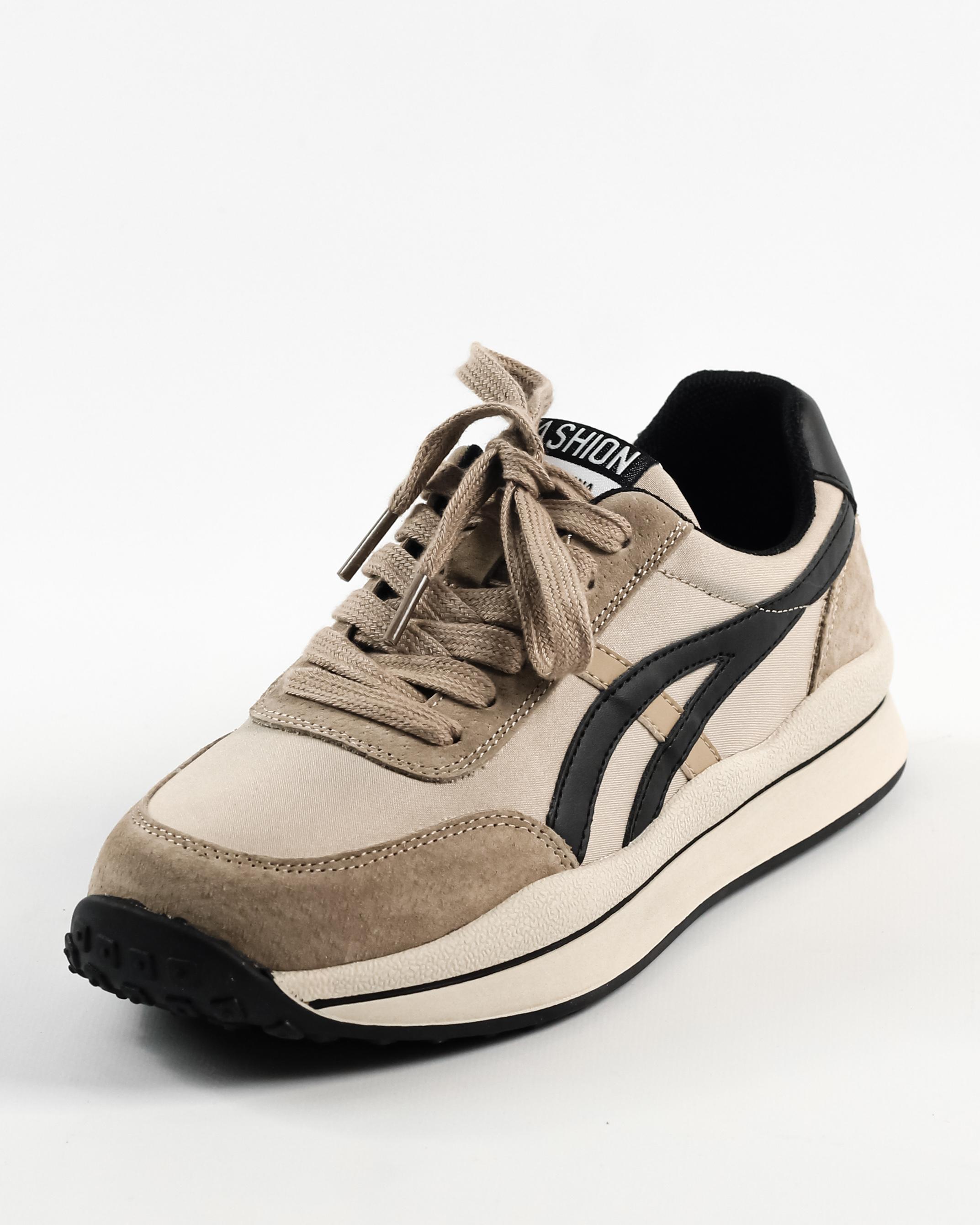 Кросівки Prima d Arte 2622 36 Бежева замша текстиль 38 бежевий
Кросівки Prima d Arte 2622 36 Бежева замша текстиль 38 бежевий