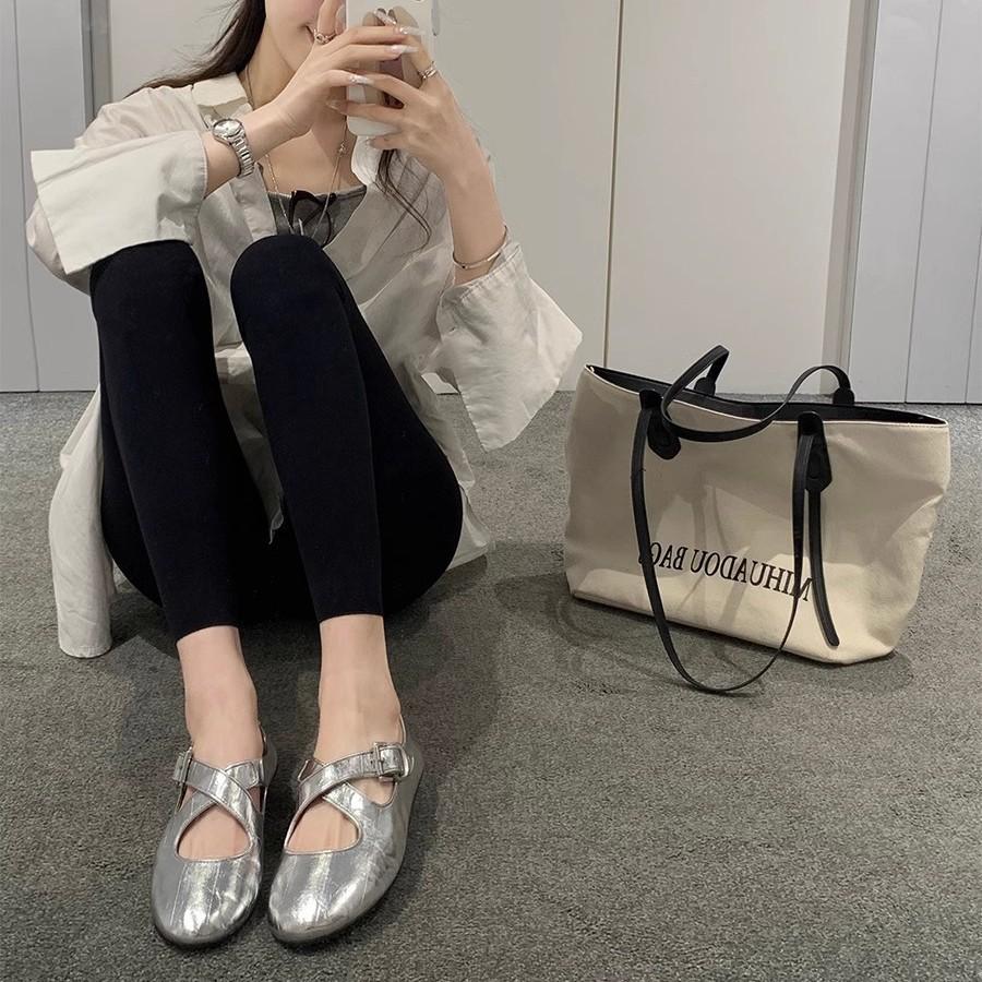 Sheepskin version~ Cross-strap silver round head Mary Jane single shoes women s leather versatile light mouth flat ballet shoes 35
Sheepskin version~ Cross-strap silver round head Mary Jane single shoes women s leather versatile light mouth flat ballet shoes 35