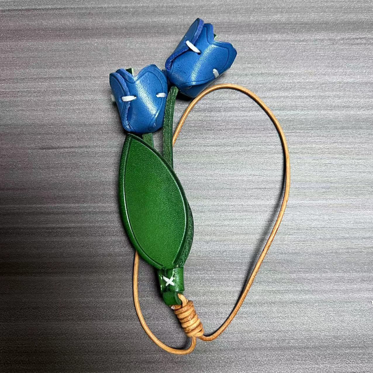 Нова серія «Історія Квітів» Ручний пошив Підвіска-брелок Тюльпан та Супутня прикраса для сум Кактус Підвіска Мотузкові аксесуари Креативний декор синій
Нова серія «Історія Квітів» Ручний пошив Підвіска-брелок Тюльпан та Супутня прикраса для сум Кактус Підвіска Мотузкові аксесуари Креативний декор синій