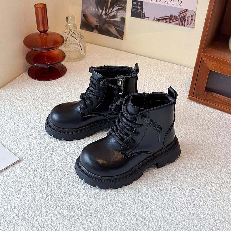 Children s Ankle Boots Simple British Style Girls Causal Leather Shoes Spring Autumn Kids School Platform Boots 36 чорний
Children s Ankle Boots Simple British Style Girls Causal Leather Shoes Spring Autumn Kids School Platform Boots 36 чорний