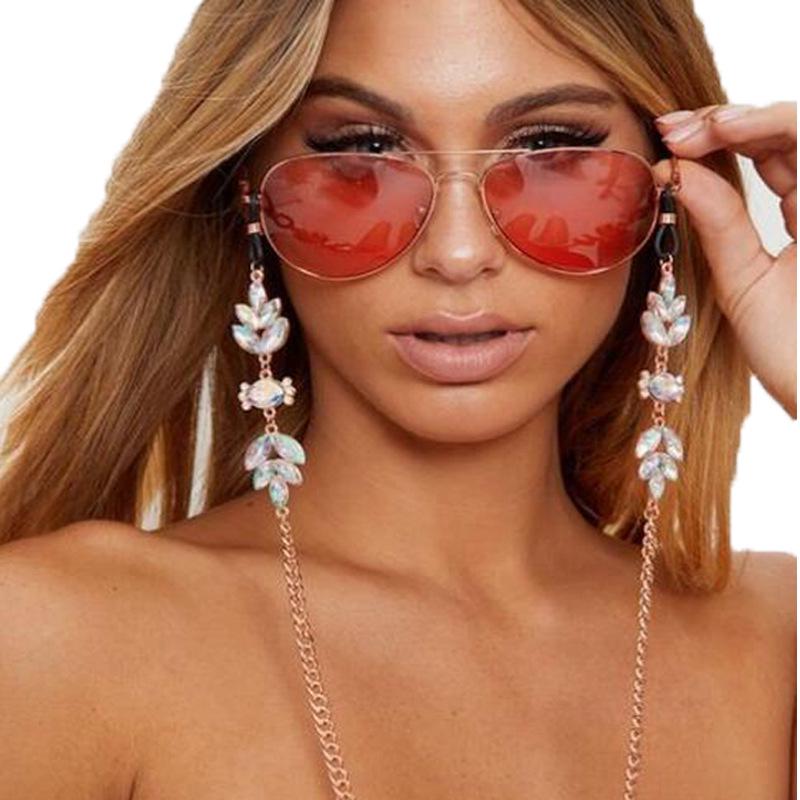 Stylish Colored Diamond Eyeglass Chain Necklace - Anti-Drop Cord for Sunglasses & Glasses золотой
Stylish Colored Diamond Eyeglass Chain Necklace - Anti-Drop Cord for Sunglasses & Glasses золотой