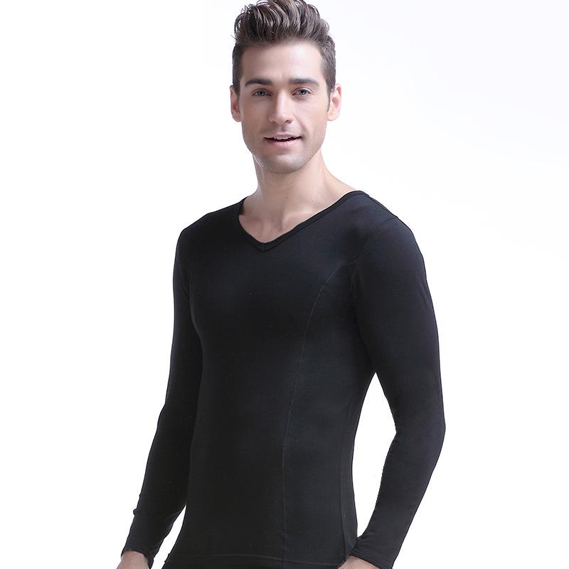 Мужское хлопковое термобелье с V-образным вырезом — облегающий крой, легкий, осенний слой
Мужское хлопковое термобелье с V-образным вырезом — облегающий крой, легкий, осенний слой