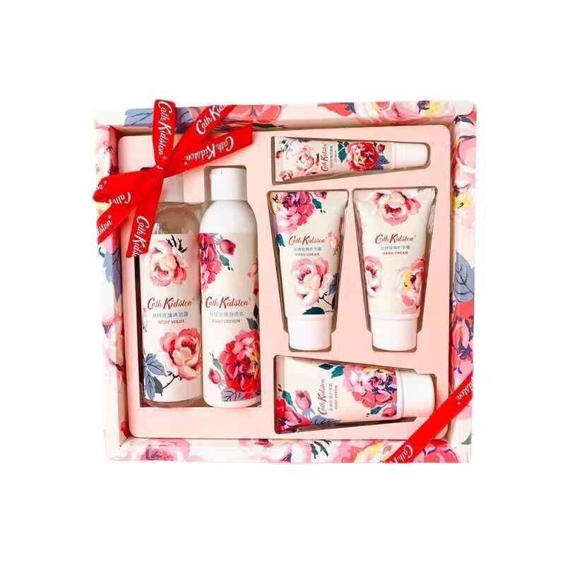 CATH KIDSTON Velvet Rose Gift Set
CATH KIDSTON Velvet Rose Gift Set