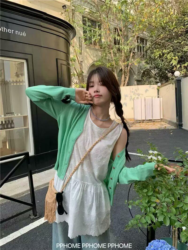 2025 Women s Sleeveless Halter Neck Petite Lace Embroidery Princess Dress S білий
2025 Women s Sleeveless Halter Neck Petite Lace Embroidery Princess Dress S білий