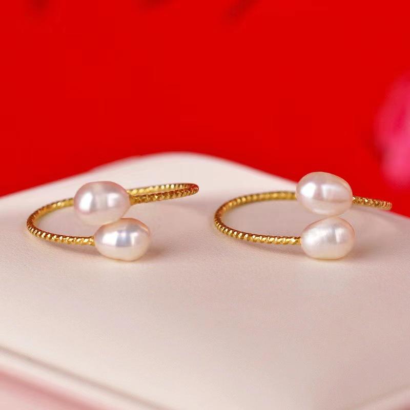 Adjustable Freshwater Pearl Ring for Men and Women - Simple Plain Metal Design for Index Finger
Adjustable Freshwater Pearl Ring for Men and Women - Simple Plain Metal Design for Index Finger