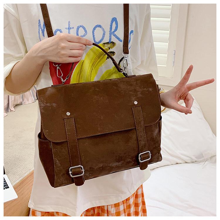 Japanese Preppy Style Leather Backpack Women s Original Design Mailman Retro Cambridge Small Schoolbag 31x12x25 коричневий
Japanese Preppy Style Leather Backpack Women s Original Design Mailman Retro Cambridge Small Schoolbag 31x12x25 коричневий