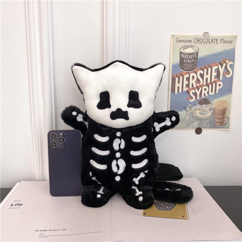 Мультяшный плюшевый рюкзак в виде черепа: Милая детская сумка для женщин и детей чёрный/белый
Мультяшный плюшевый рюкзак в виде черепа: Милая детская сумка для женщин и детей чёрный/белый