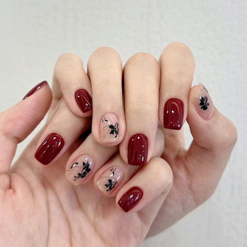 Chinese Ink Wash Floral Press-On Nails: Red Short Nails for New Year, Autumn & Winter
Chinese Ink Wash Floral Press-On Nails: Red Short Nails for New Year, Autumn & Winter