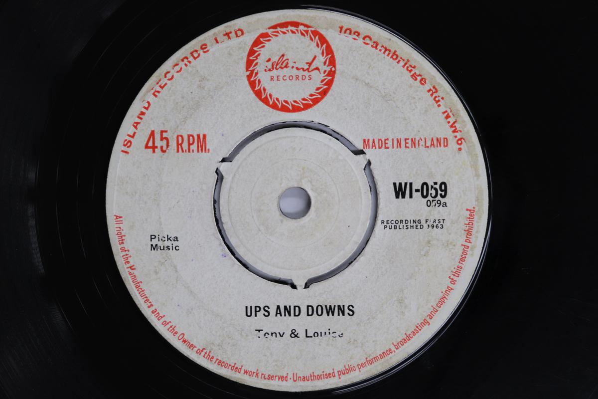7inch Record TONY LOUISE Ups And Downs Brixton Lewisham WI059 Island UK 1963 UK Reggae Ska Dub Used
7inch Record TONY LOUISE Ups And Downs Brixton Lewisham WI059 Island UK 1963 UK Reggae Ska Dub Used