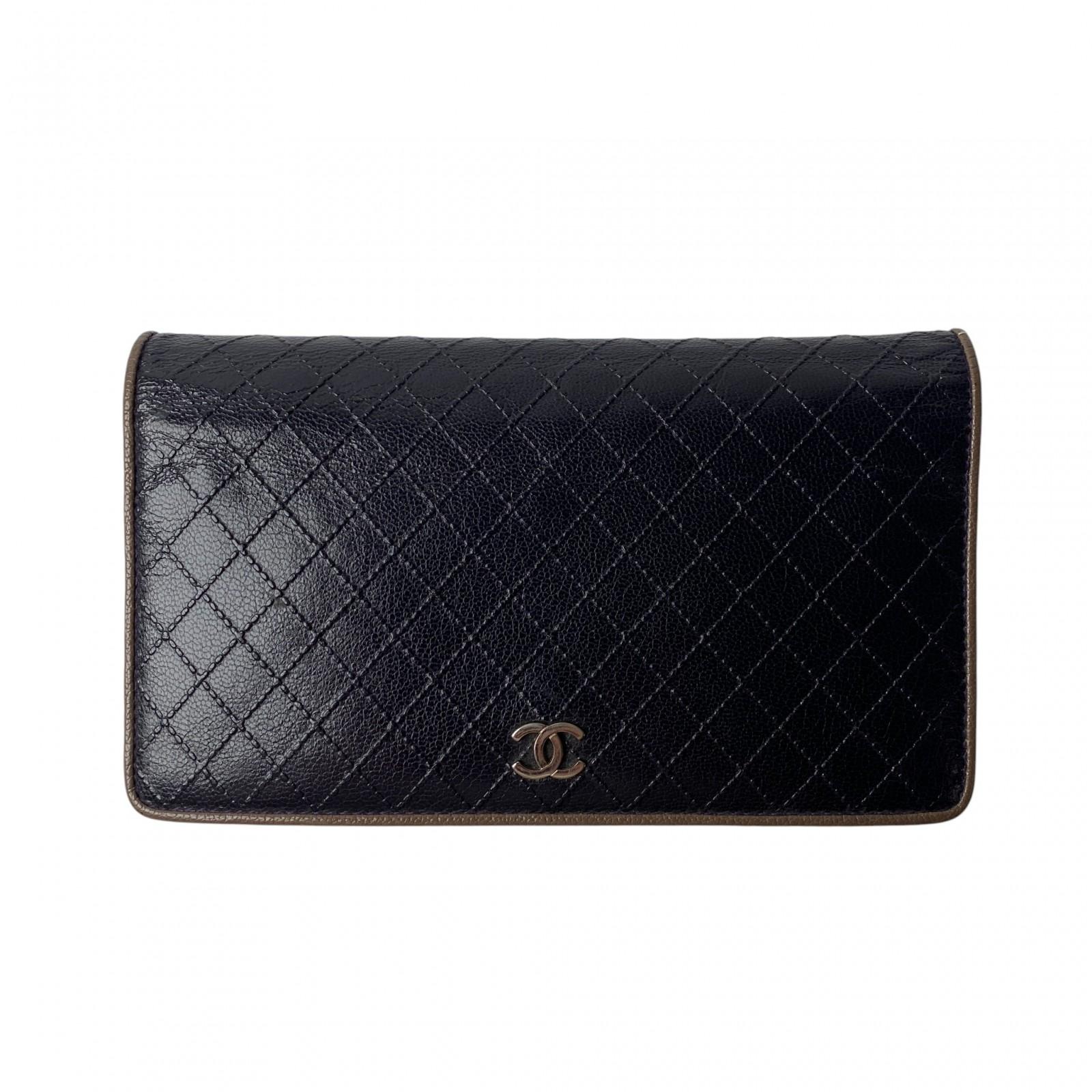 Вживаний ЖІНОЧИЙ гаманець CHANEL
Вживаний ЖІНОЧИЙ гаманець CHANEL