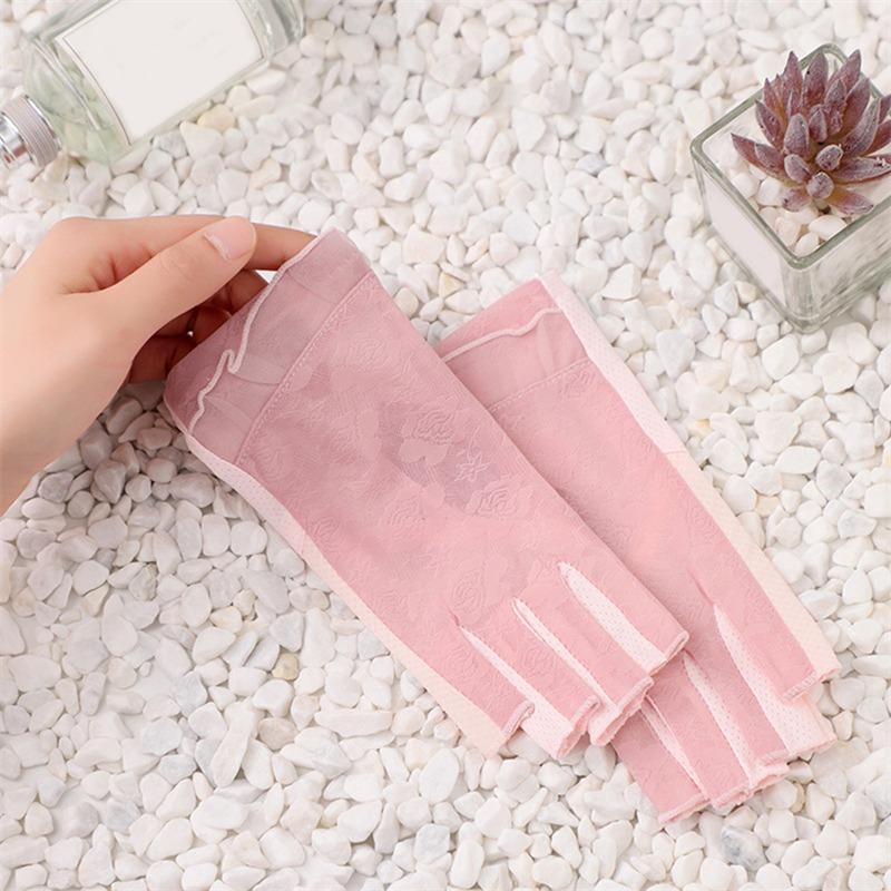 Summer Thin Fingerless Half-finger Riding Driving Non-slip Touch Screen Anti-ultraviolet Sunscreen Gloves
Summer Thin Fingerless Half-finger Riding Driving Non-slip Touch Screen Anti-ultraviolet Sunscreen Gloves
