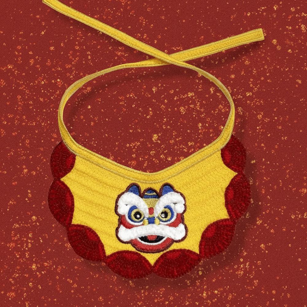 Cartoon Pet Lion Dance Scarf Adjustable New Year Cat Scarf Festive Dog Drool Bib Spring Festival S жовтий
Cartoon Pet Lion Dance Scarf Adjustable New Year Cat Scarf Festive Dog Drool Bib Spring Festival S жовтий