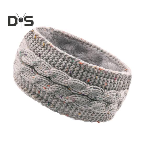 Зимняя повязка на голову для женщин с пушистой флисовой подкладкой, теплая вязаная крючком толстая теплая повязка на голову, однотонная вязаная повязка для волос
Зимняя повязка на голову для женщин с пушистой флисовой подкладкой, теплая вязаная крючком толстая теплая повязка на голову, однотонная вязаная повязка для волос