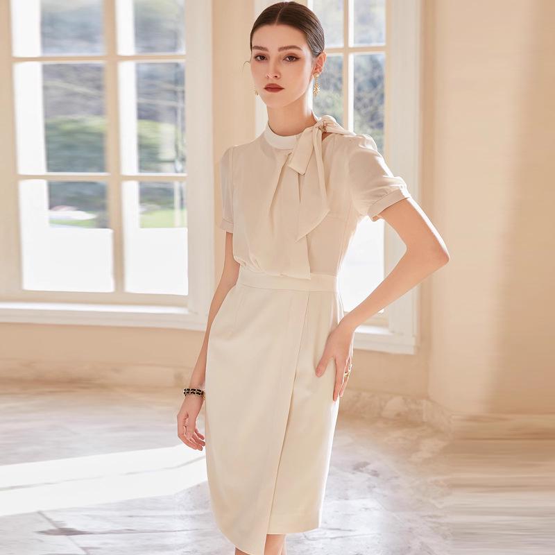 Goddess Style Slimming Lace-Up Stand Collar Dress with Figure-Flattering Patchwork and Fake Two-Piece Design XXL
Goddess Style Slimming Lace-Up Stand Collar Dress with Figure-Flattering Patchwork and Fake Two-Piece Design XXL