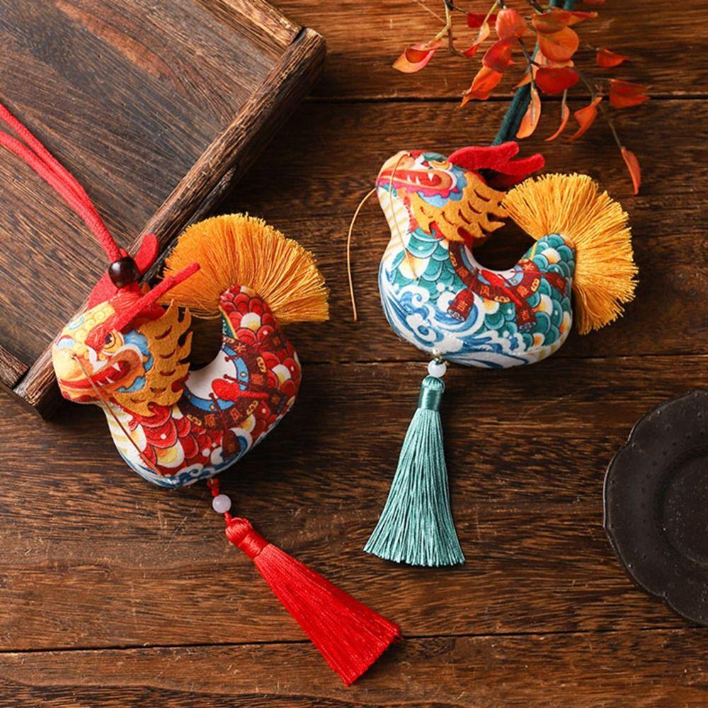 Ay Tsao Fragrant Bag Dragon Shaped Scent Bag Pendant Dragon Boat Festival Sachet Festival Supplies зелёный
Ay Tsao Fragrant Bag Dragon Shaped Scent Bag Pendant Dragon Boat Festival Sachet Festival Supplies зелёный