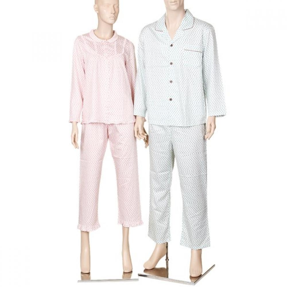 Wacoal Cotton 70s Ribbon Print Couple Pajamas Wpa3190m Wpa3190w 105/95
Wacoal Cotton 70s Ribbon Print Couple Pajamas Wpa3190m Wpa3190w 105/95