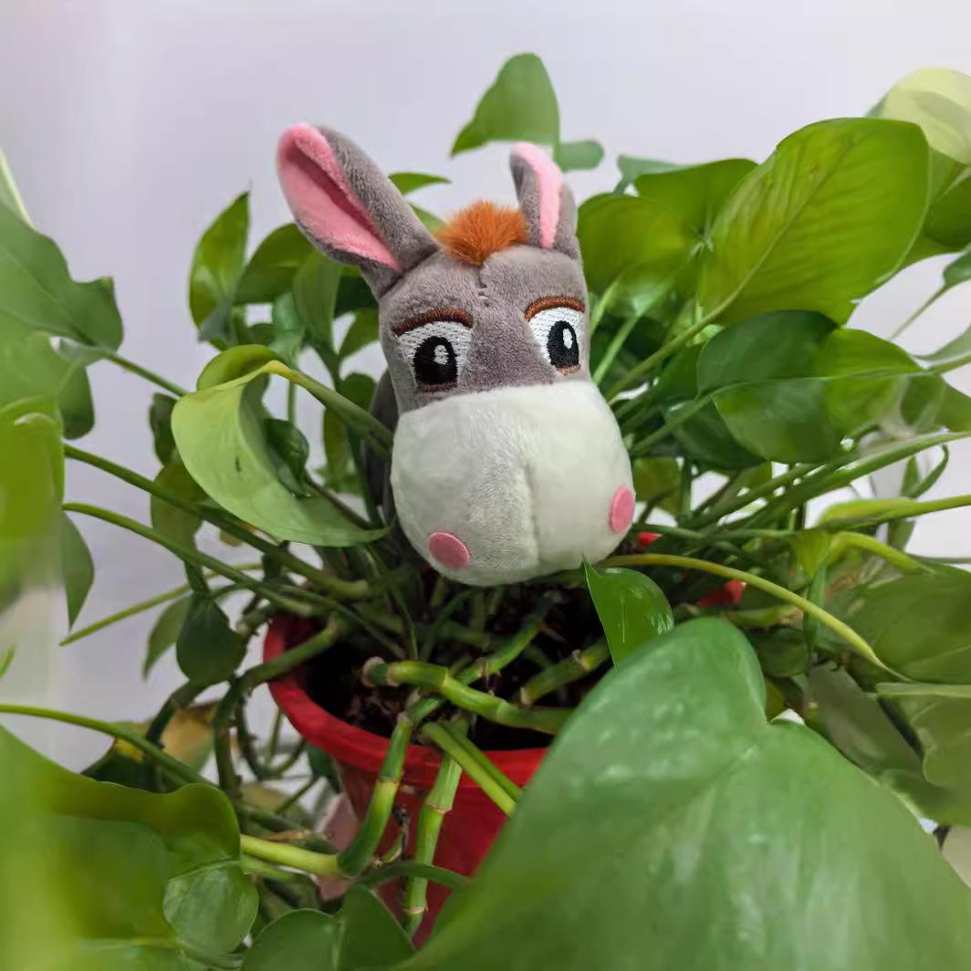 Cartoon Donkey Plush Toy Keychain - Big Head Standing Design, Car & Backpack Small Pendant 8 cm серый
Cartoon Donkey Plush Toy Keychain - Big Head Standing Design, Car & Backpack Small Pendant 8 cm серый