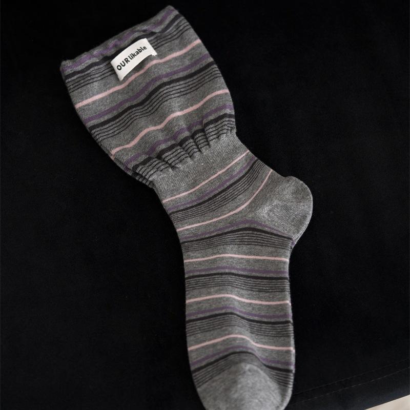 Осенние расклешенные женские носки, полосатые носки до середины икры с двойным расклешением, носки-гольфы с надписью в стиле дофаминной личности 1 pair серый
Осенние расклешенные женские носки, полосатые носки до середины икры с двойным расклешением, носки-гольфы с надписью в стиле дофаминной личности 1 pair серый