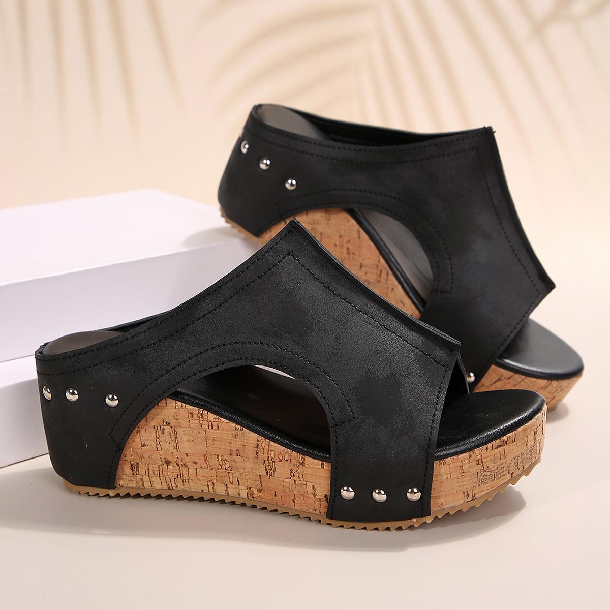 Сандалии на толстой танкетке с заклепками, женские, лето 2024, новые, бохо, пляжные тапочки для отпуска 36 чёрный
Сандалии на толстой танкетке с заклепками, женские, лето 2024, новые, бохо, пляжные тапочки для отпуска 36 чёрный