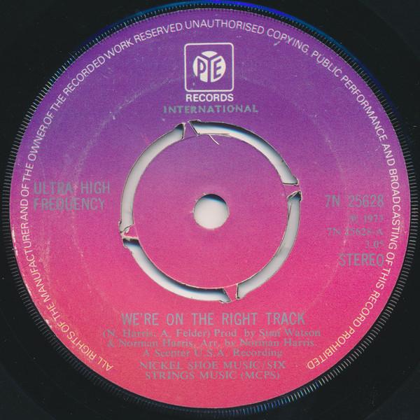 7inch Record ULTRA HIGH FREQUENCY - We re On The Right Track 7N25628 Pye Internation 1973 UK Soul/Funk Used
7inch Record ULTRA HIGH FREQUENCY - We re On The Right Track 7N25628 Pye Internation 1973 UK Soul/Funk Used