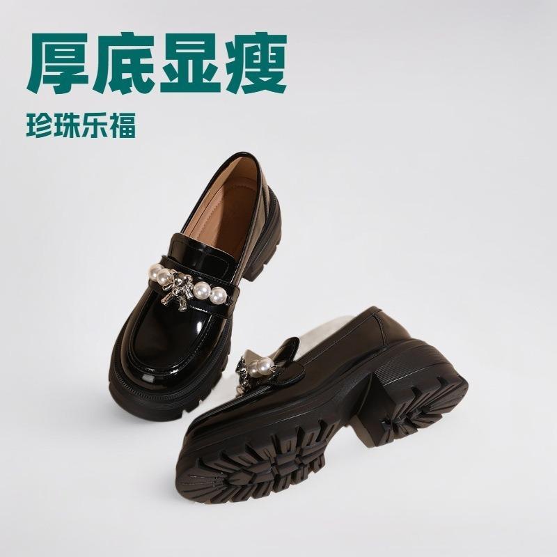 British style platform Oxford shoes fringed pearl new British small leather shoes small heel loafers 40
British style platform Oxford shoes fringed pearl new British small leather shoes small heel loafers 40