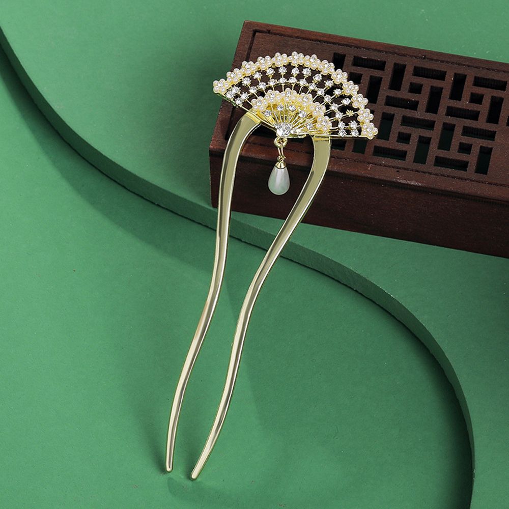 Elegant Fan Antique Retro Pearl Female Hairpin U Shape Hair Stick Headwear Chinese Style Hair Fork
Elegant Fan Antique Retro Pearl Female Hairpin U Shape Hair Stick Headwear Chinese Style Hair Fork