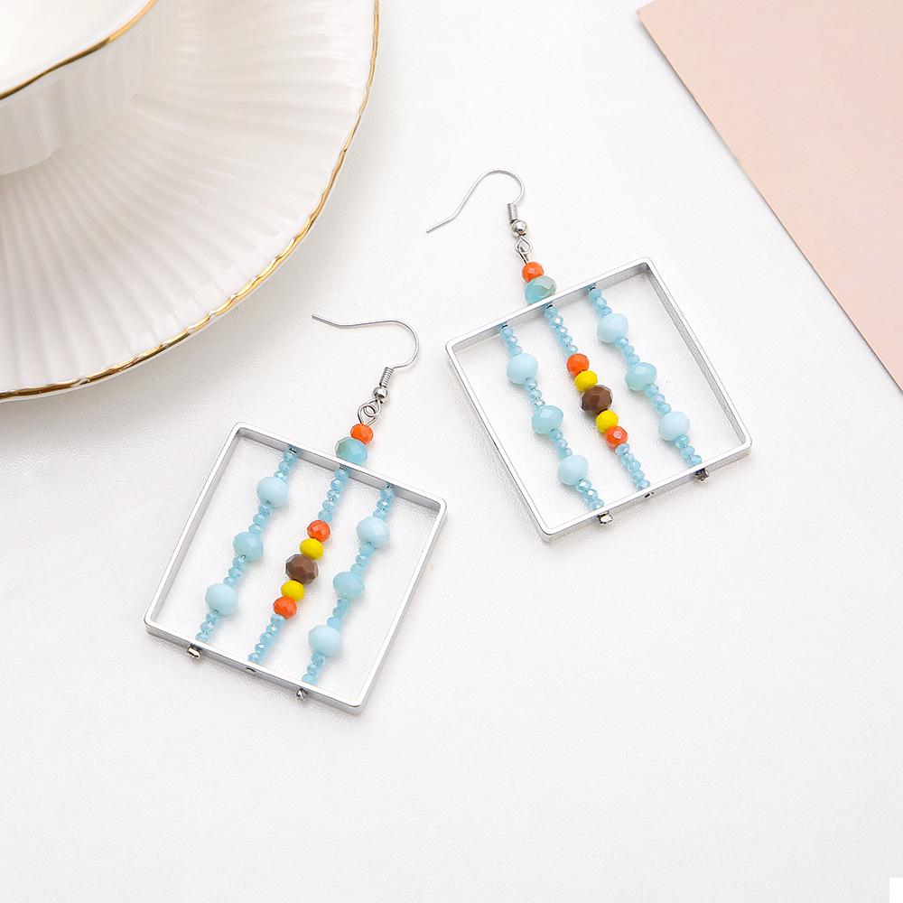 Handmade Beaded Earrings with Exaggerated Square Hollow Design and Color Block for Women
Handmade Beaded Earrings with Exaggerated Square Hollow Design and Color Block for Women