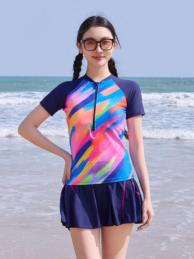 Women s Sexy Two-Piece Swimsuit: Sleek, Slimming Design with Sun Protection Medium (M)
Women s Sexy Two-Piece Swimsuit: Sleek, Slimming Design with Sun Protection Medium (M)