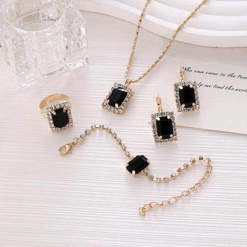 Women s Fashion Rhinestone Jewelry Set: Geometric Square Diamond Necklace, Ring, Bracelet, Earrings - 4-Piece Bridal Set
Women s Fashion Rhinestone Jewelry Set: Geometric Square Diamond Necklace, Ring, Bracelet, Earrings - 4-Piece Bridal Set