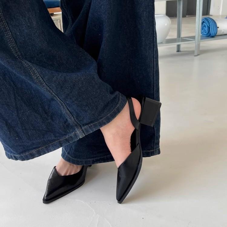 Coarse heel bag head sandals fairy shoes new commuting versatile pointed empty shoes 35
Coarse heel bag head sandals fairy shoes new commuting versatile pointed empty shoes 35