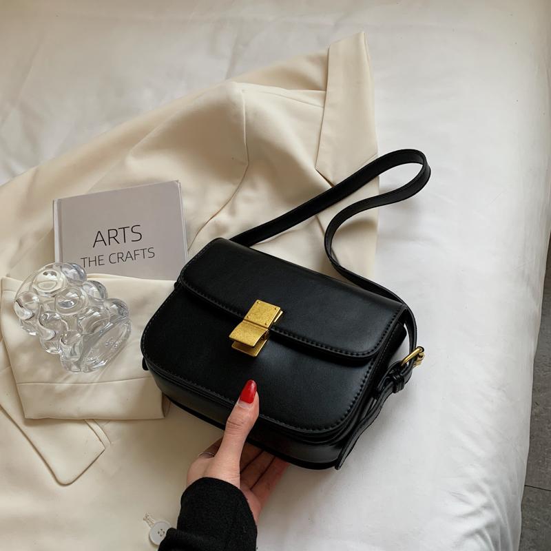 Сумка-ракушка через плечо в стиле ретро, однотонная квадратная сумка для поездок на работу, ручная сумка 20x14x5cm чёрный
Сумка-ракушка через плечо в стиле ретро, однотонная квадратная сумка для поездок на работу, ручная сумка 20x14x5cm чёрный