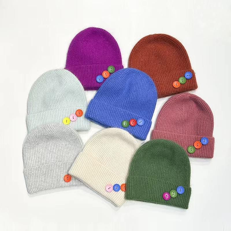 2024 Autumn/Winter Dopamine Color Korean Edition Rabbit Hair Knitted Hat Women s Button Couple Warm Knitted Hat 56-58cm чорний
2024 Autumn/Winter Dopamine Color Korean Edition Rabbit Hair Knitted Hat Women s Button Couple Warm Knitted Hat 56-58cm чорний