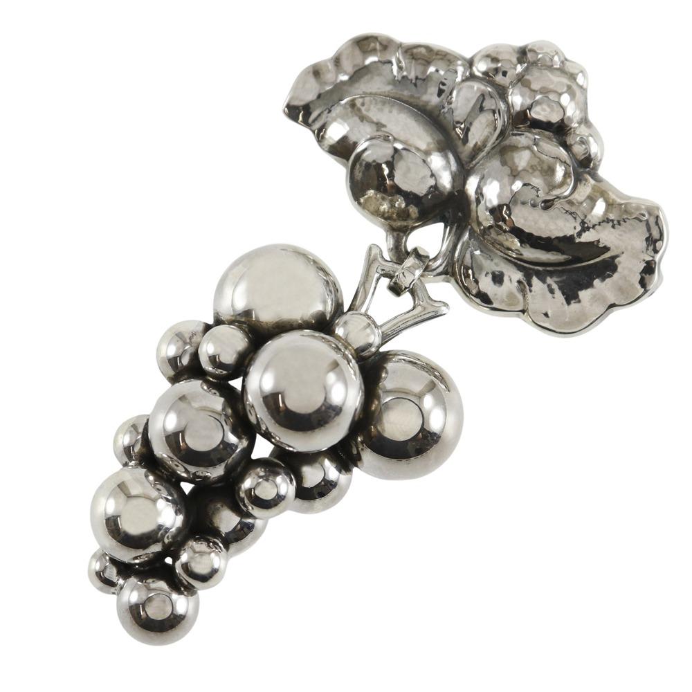 Georg Jensen Moonlight grape Brooch Silver925 25.1g unisex Used
Georg Jensen Moonlight grape Brooch Silver925 25.1g unisex Used