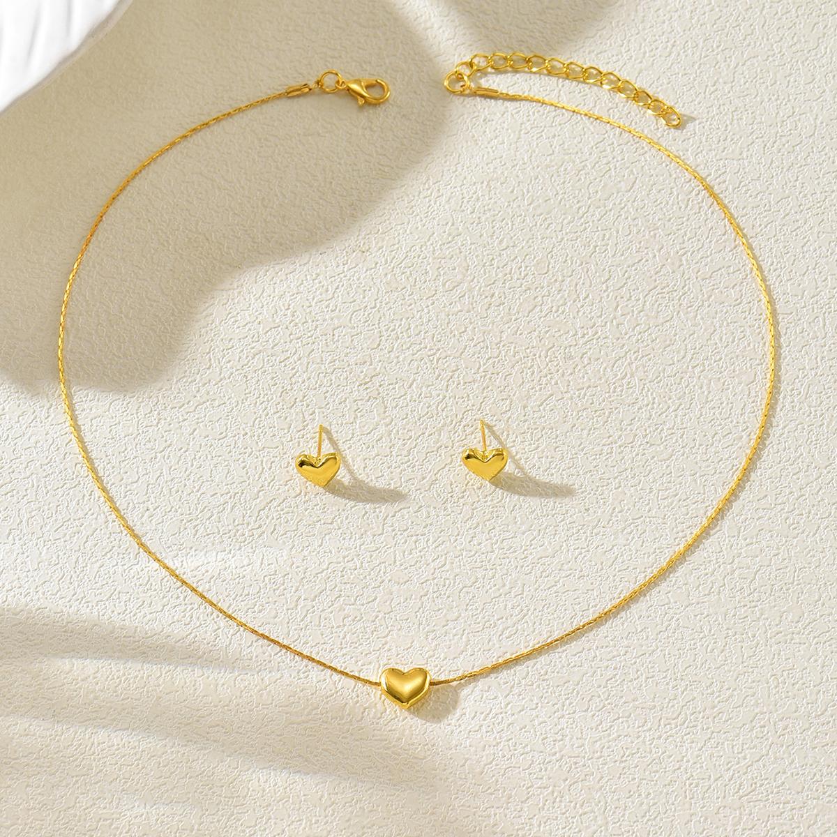 Romantic Gold Color Heart Pendant Jewelry Set Minimalist Choker And Tiny Stud Earrings For Women 2 PCS Cute Girlfriend Gift
Romantic Gold Color Heart Pendant Jewelry Set Minimalist Choker And Tiny Stud Earrings For Women 2 PCS Cute Girlfriend Gift