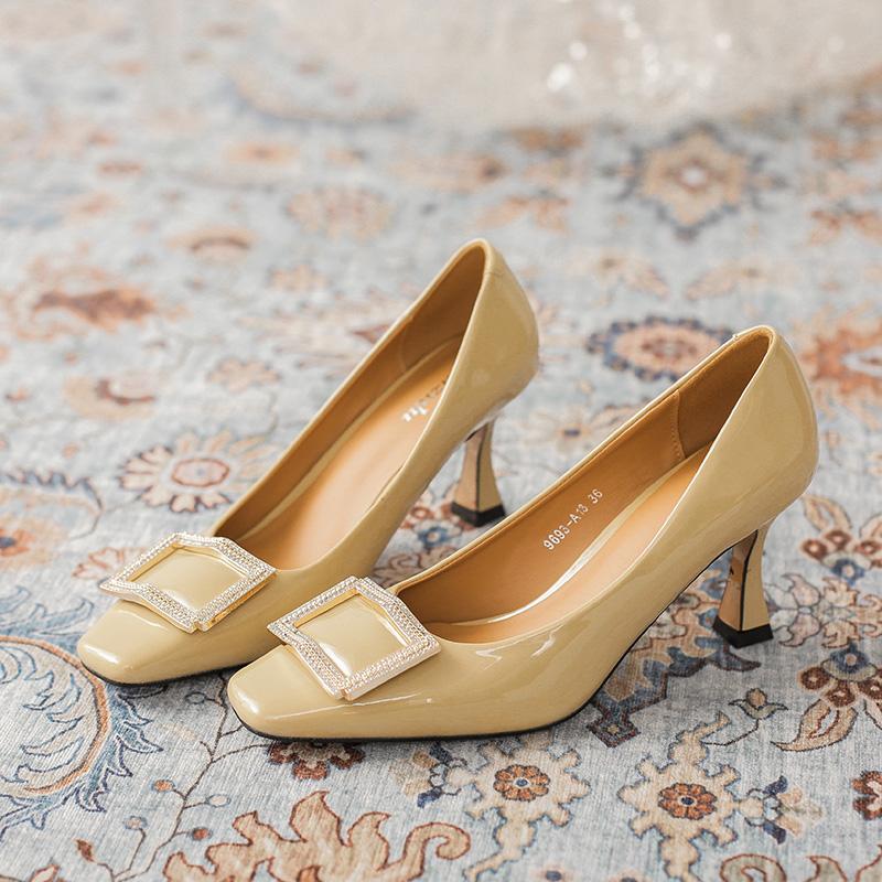 Spring Ins Women Glitter Crystal 7cm High Heels Pumps Designer Office Lady Yellow Blue Stiletto Heels Wedding Dress Shoes
Spring Ins Women Glitter Crystal 7cm High Heels Pumps Designer Office Lady Yellow Blue Stiletto Heels Wedding Dress Shoes
