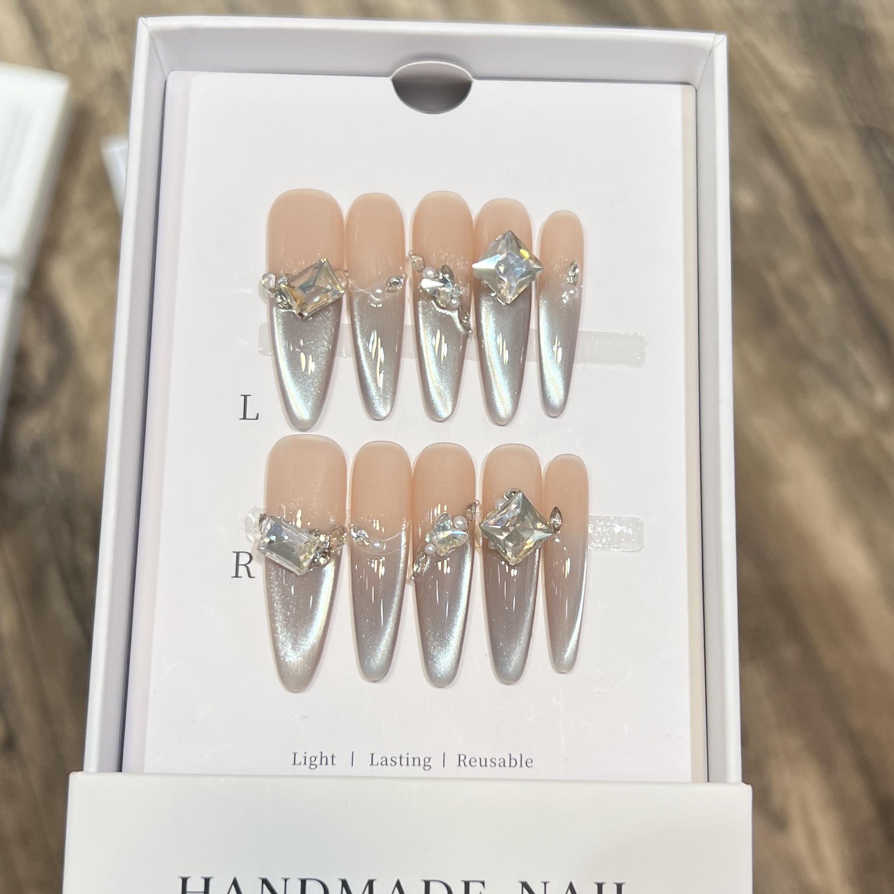 Деррисон Зеленый Кошачий Глаз Циркон Вспышка Телесный Французский Маникюр Ручная Работа Накладные Ногти Extra Small XS
Деррисон Зеленый Кошачий Глаз Циркон Вспышка Телесный Французский Маникюр Ручная Работа Накладные Ногти Extra Small XS