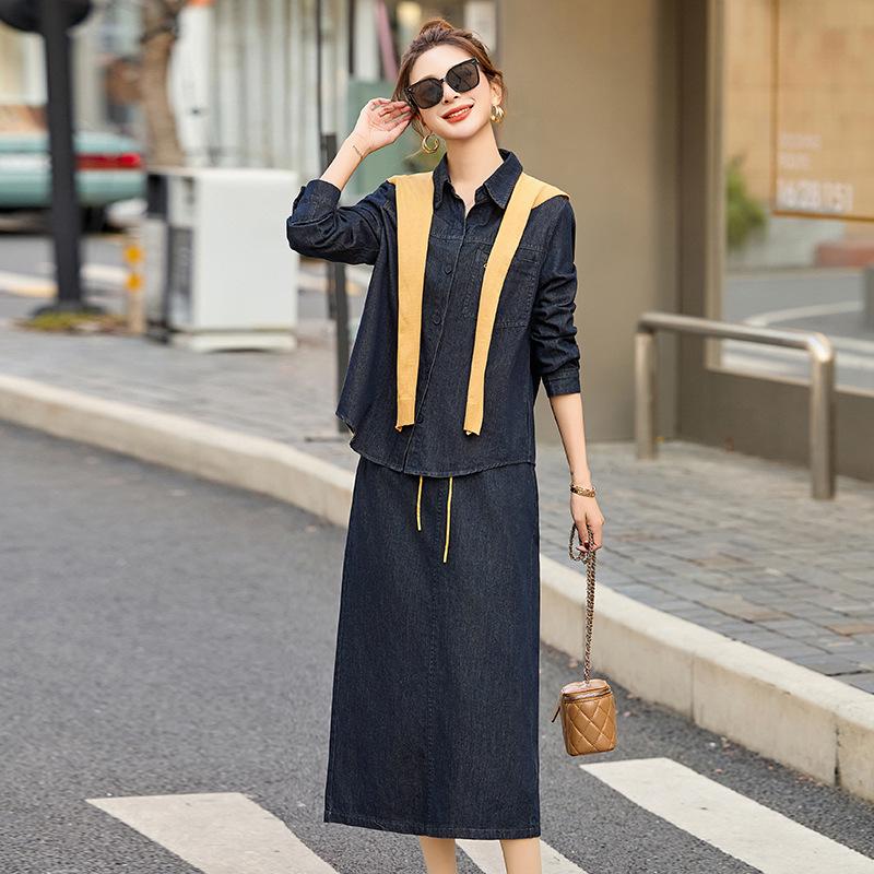 2025 Spring Fashion Denim Jacket & Mid-Length Skirt with Shawl - Three-Piece Set (CY8115) M
2025 Spring Fashion Denim Jacket & Mid-Length Skirt with Shawl - Three-Piece Set (CY8115) M