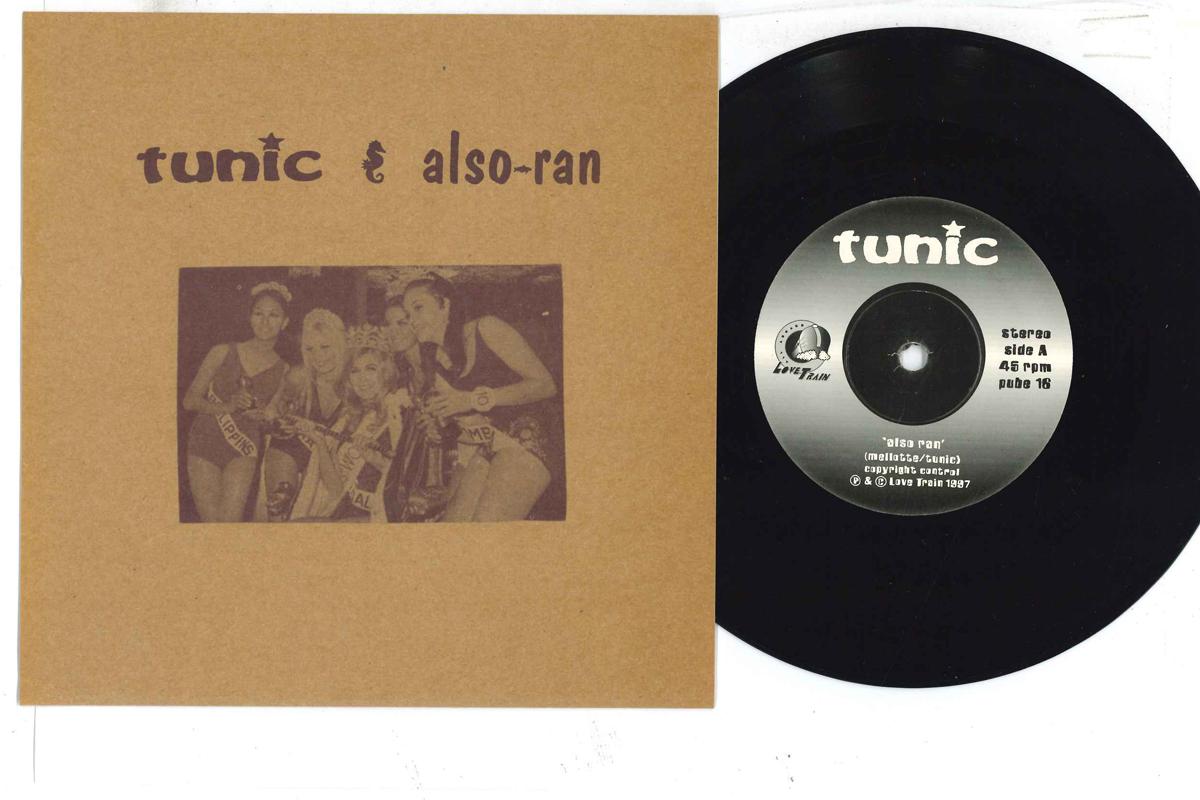 7inch Record TUNIC - Also-ran / There s Too Much Sea On PUBE16 LOVE TRAIN 1997 UK Rock Used
7inch Record TUNIC - Also-ran / There s Too Much Sea On PUBE16 LOVE TRAIN 1997 UK Rock Used