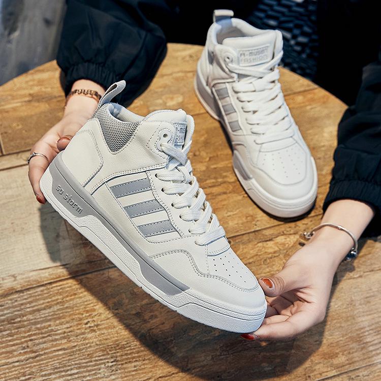 High-top little white shoes women s leather new velvet women s shoes cowhide casual sports couple flat baseplate shoes 44
High-top little white shoes women s leather new velvet women s shoes cowhide casual sports couple flat baseplate shoes 44