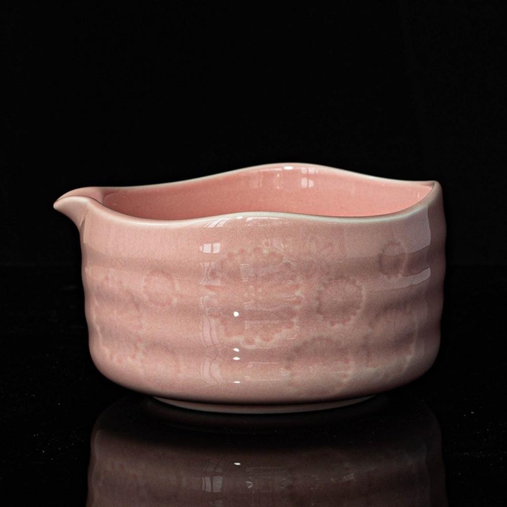 New Ceramic Matcha Bowl Solid Color Flower Matcha Whisk Holder Reusable with Pouring Spout Matcha Making Kit Tea Lovers рожевий
New Ceramic Matcha Bowl Solid Color Flower Matcha Whisk Holder Reusable with Pouring Spout Matcha Making Kit Tea Lovers рожевий