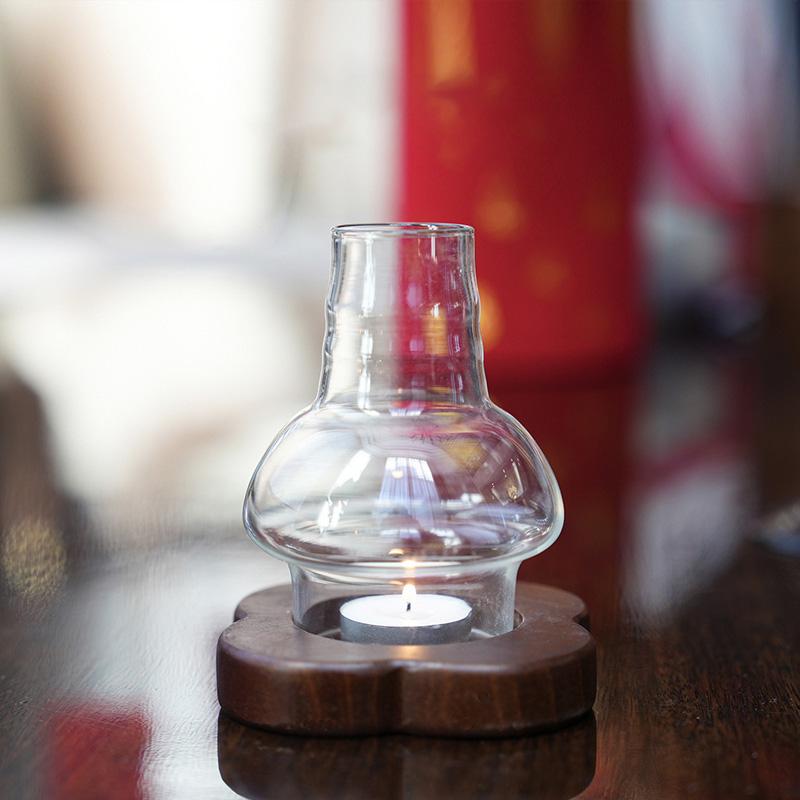 1PC with Glass Cover Zen Centro De Mesa Retro Camellia-shaped Base Home Decor Windproof Glass Candle Holder Solid Wood
1PC with Glass Cover Zen Centro De Mesa Retro Camellia-shaped Base Home Decor Windproof Glass Candle Holder Solid Wood