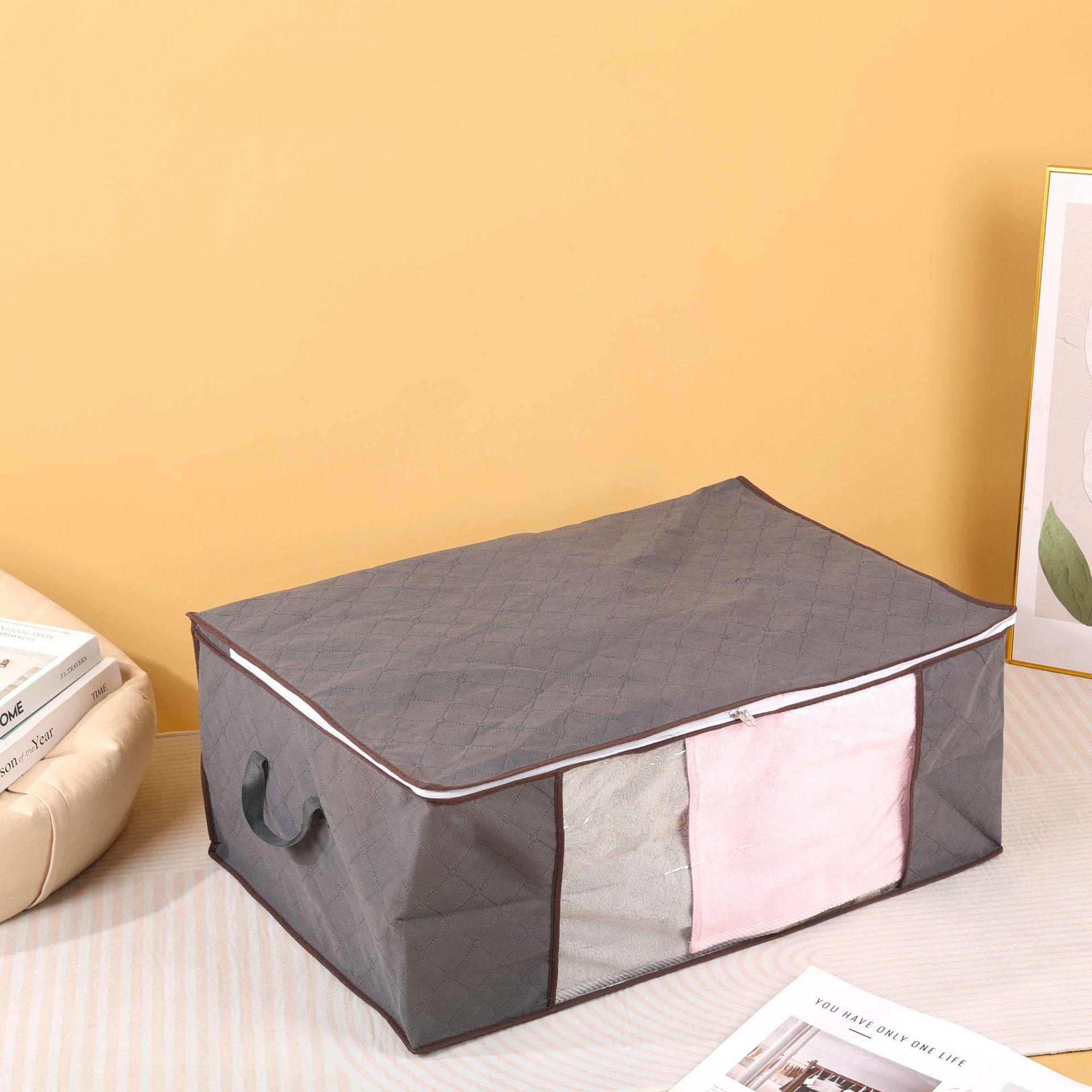 Cotton Quilt Storage Bag with Transparent Window - Clothes Organizer for Comforters 70x50x30 cm серый
Cotton Quilt Storage Bag with Transparent Window - Clothes Organizer for Comforters 70x50x30 cm серый