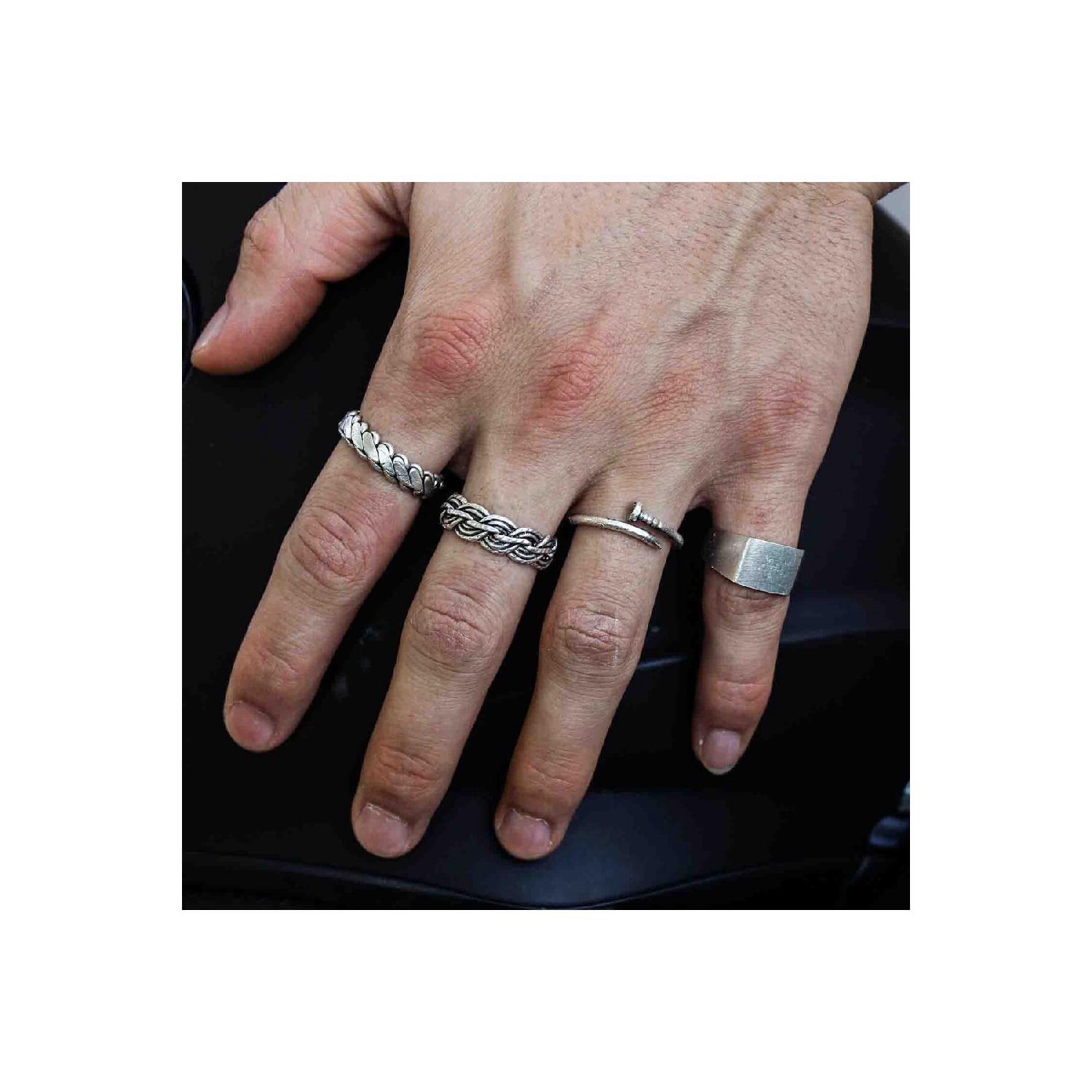 Набор из 4 посеребренных регулируемых моделей мужских и женских колец для ногтей
Набор из 4 посеребренных регулируемых моделей мужских и женских колец для ногтей