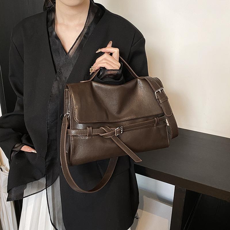 Handheld Briefcase, Women S Retro Niche Premium Sense Belt Buckle, Large Capacity Shoulder Messenger Bag темно-коричневого кольору
Handheld Briefcase, Women S Retro Niche Premium Sense Belt Buckle, Large Capacity Shoulder Messenger Bag темно-коричневого кольору